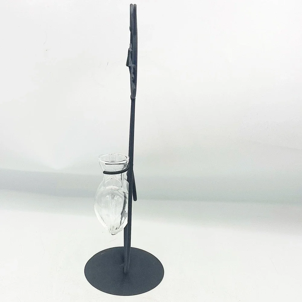 Black Metal Cat Holding Heart‎ Shaped Small Bud Vase
